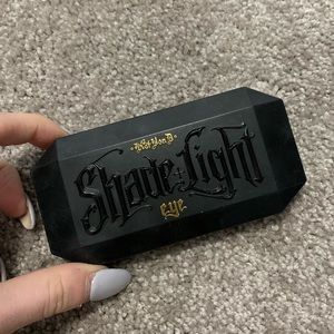 Kat Von D shade & light mini
